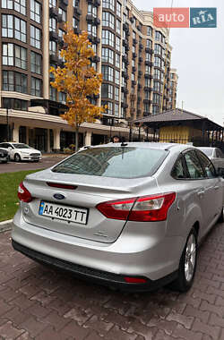 Седан Ford Focus 2013 в Киеве Седан Ford Focus 2013 в Киеве