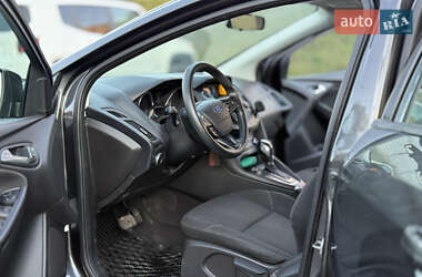 Седан Ford Focus 2015 в Збараже