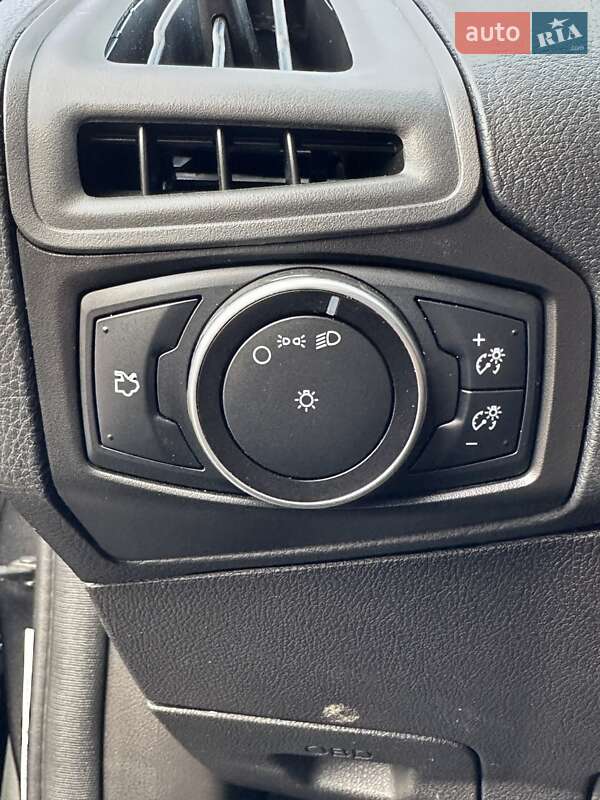 Седан Ford Focus 2015 в Белогородке фото 24 Седан Ford Focus 2015 в Белогородке