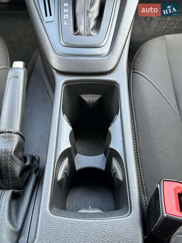 Седан Ford Focus 2015 в Белогородке фото 29 Седан Ford Focus 2015 в Белогородке