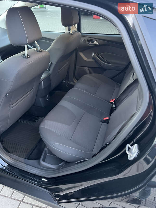 Хетчбек Ford Focus 2011 в Житомирі фото 29 Хетчбек Ford Focus 2011 в Житомирі