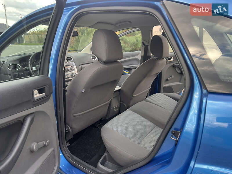 Хэтчбек Ford Focus 2007 в Луцке фото 12 Хэтчбек Ford Focus 2007 в Луцке