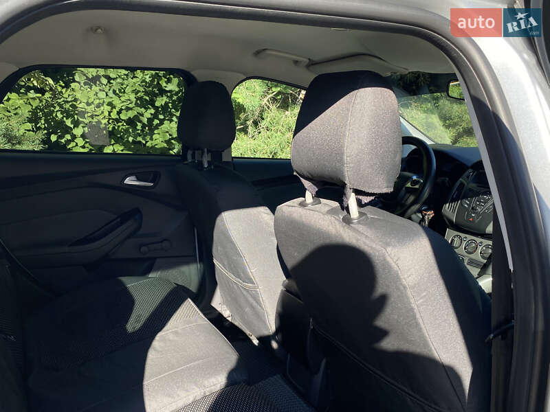 Універсал Ford Focus 2013 в Києві фото 27 Універсал Ford Focus 2013 в Києві