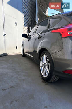 Хэтчбек Ford Focus 2016 в Запорожье