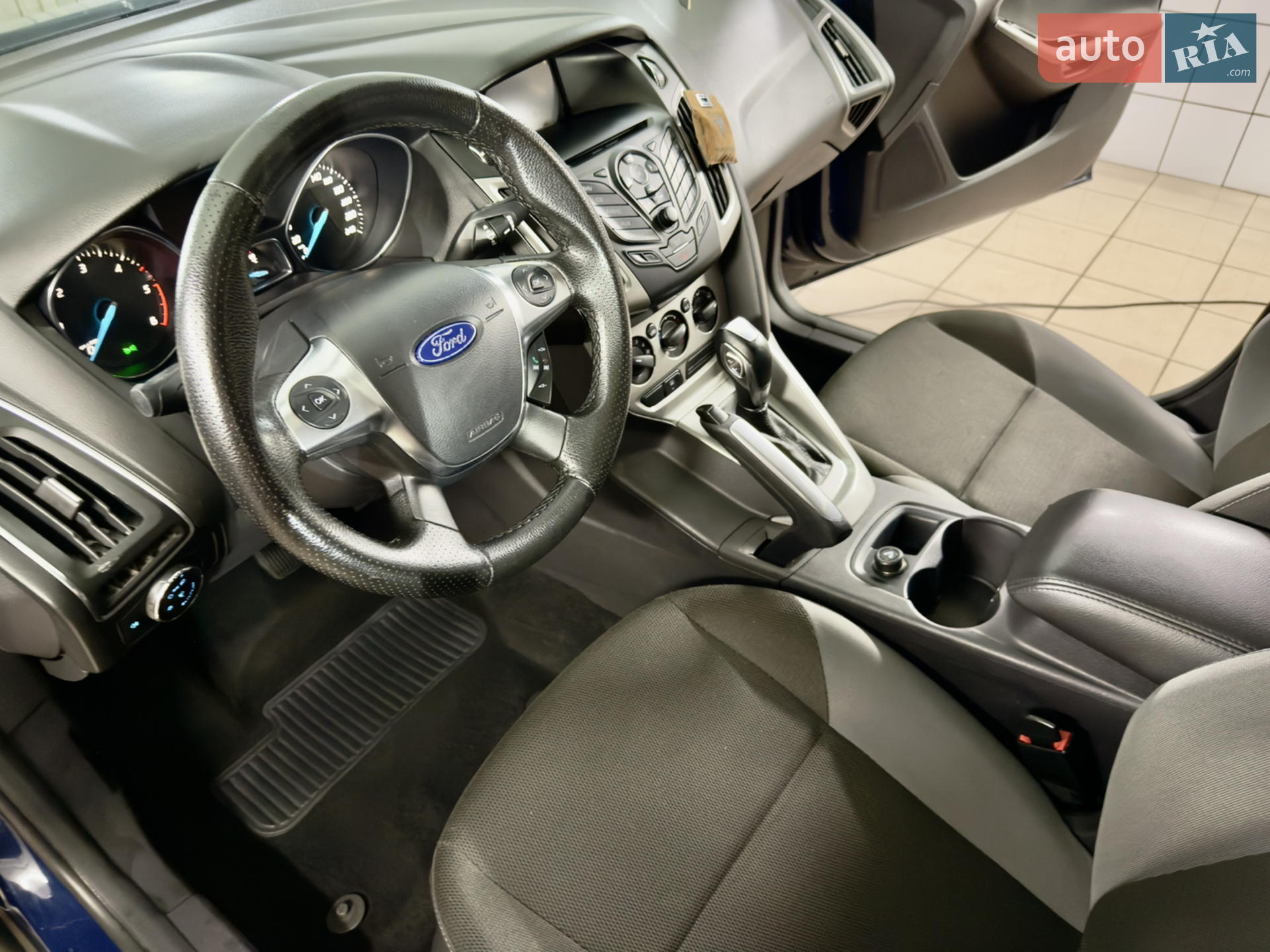 2012 Ford Focus - мініатюра 10