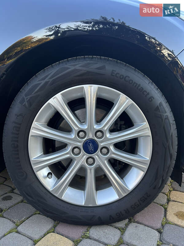 Универсал Ford Focus 2016 в Луцке фото 5 Универсал Ford Focus 2016 в Луцке