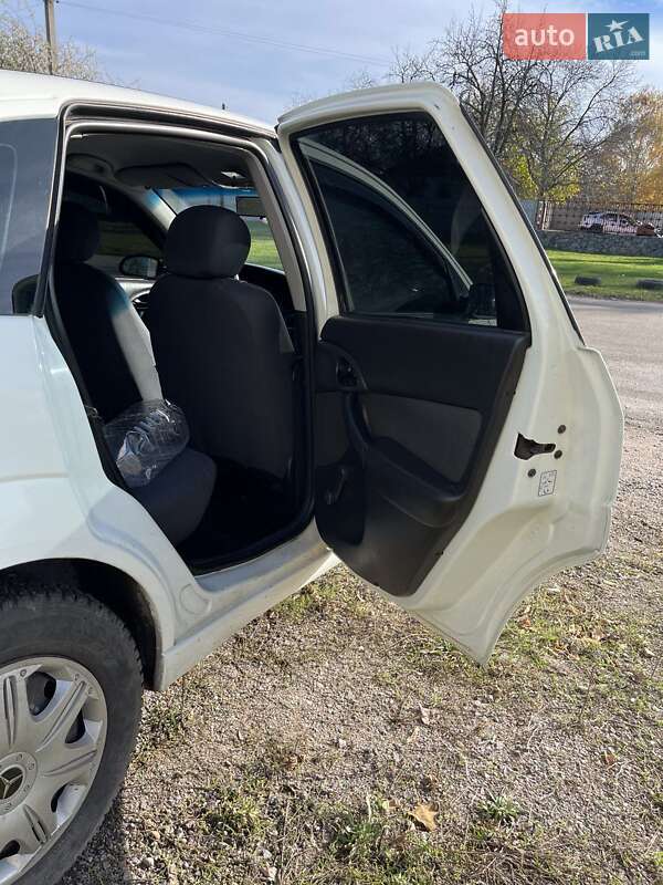 Хэтчбек Ford Focus 2004 в Кременчуге