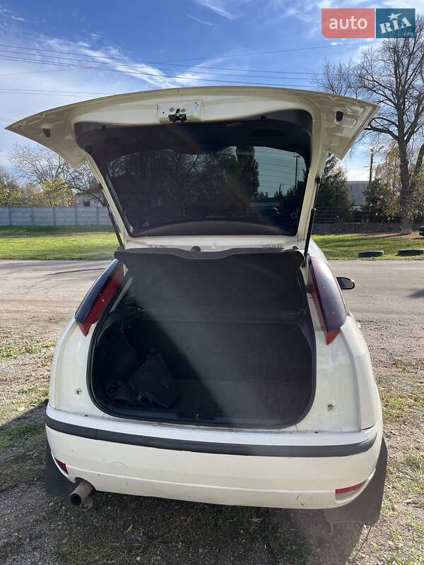 Хэтчбек Ford Focus 2004 в Кременчуге