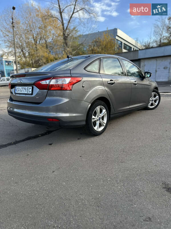 Седан Ford Focus 2013 в Киеве