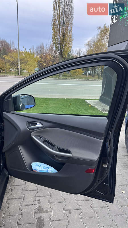Універсал Ford Focus 2013 в Києві фото 10 Універсал Ford Focus 2013 в Києві