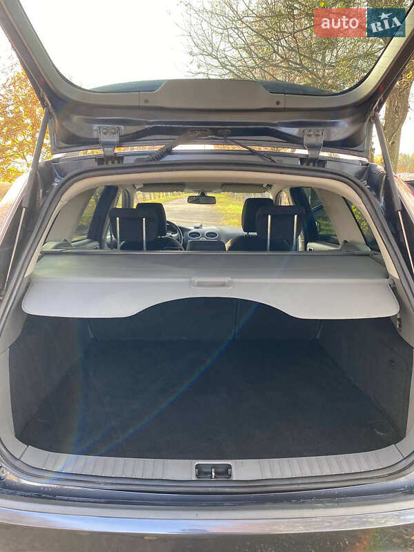 Універсал Ford Focus 2010 в Рівному фото 8 Універсал Ford Focus 2010 в Рівному