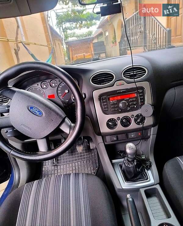 Хетчбек Ford Focus 2010 в Мукачевому фото 16 Хетчбек Ford Focus 2010 в Мукачевому