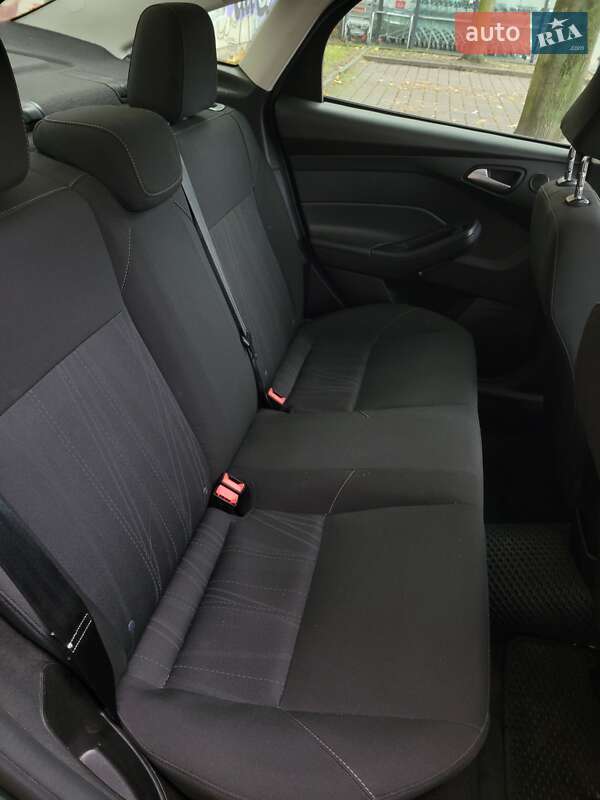 Седан Ford Focus 2017 в Заре фото 24 Седан Ford Focus 2017 в Заре