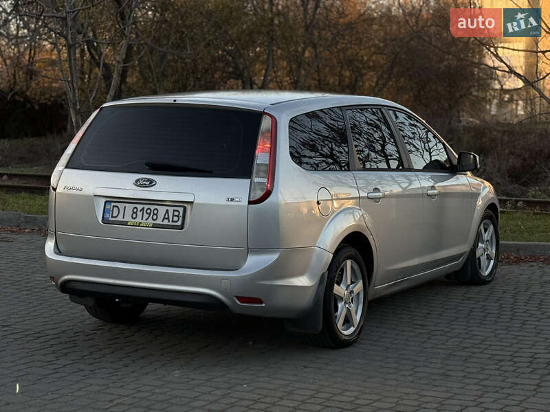 Універсал Ford Focus 2010 в Івано-Франківську