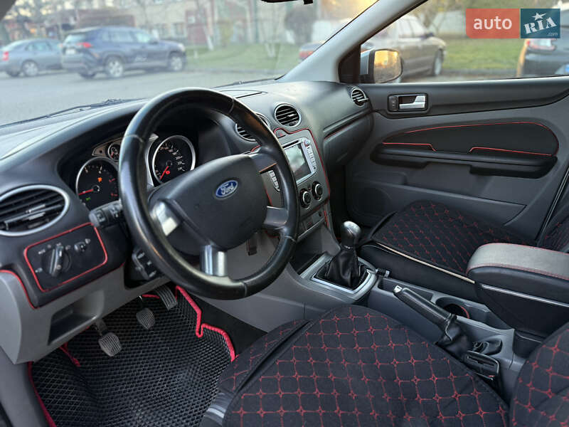 Універсал Ford Focus 2010 в Івано-Франківську