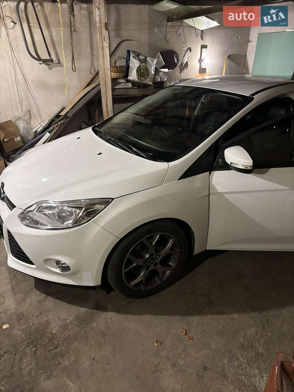 Седан Ford Focus 2013 в Запоріжжі фото 10 Седан Ford Focus 2013 в Запоріжжі