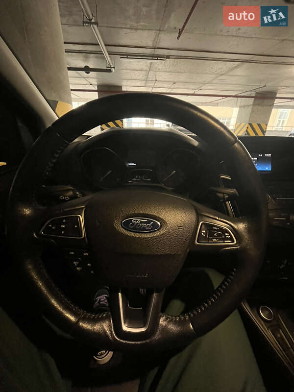 Хетчбек Ford Focus 2015 в Києві фото 34 Хетчбек Ford Focus 2015 в Києві