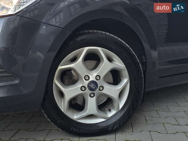 Седан Ford Focus 2010 в Хмельницькому фото 15 Седан Ford Focus 2010 в Хмельницькому