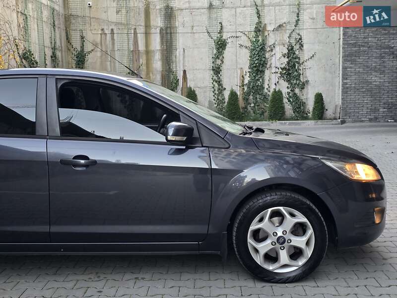 Седан Ford Focus 2010 в Хмельницькому фото 23 Седан Ford Focus 2010 в Хмельницькому
