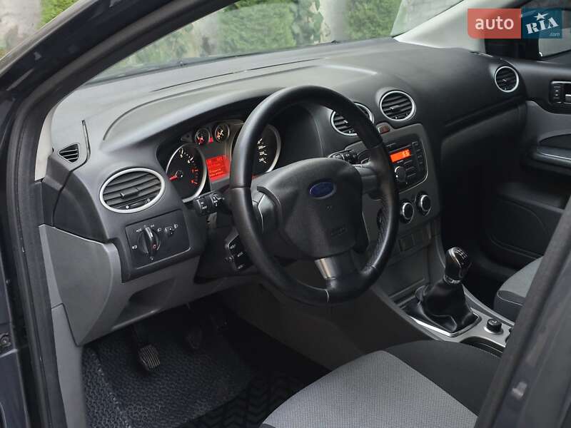 Седан Ford Focus 2010 в Хмельницькому фото 38 Седан Ford Focus 2010 в Хмельницькому