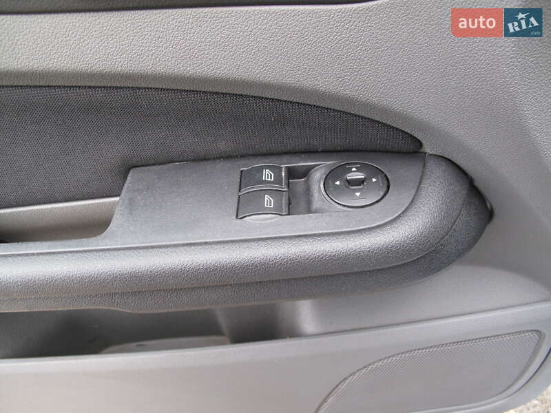 Хетчбек Ford Focus 2011 в Києві фото 14 Хетчбек Ford Focus 2011 в Києві