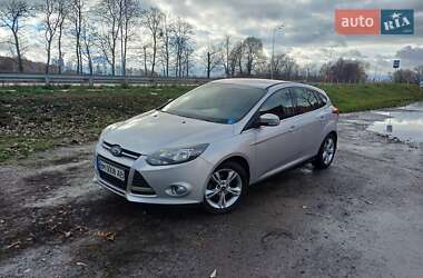 Хэтчбек Ford Focus 2013 в Ромнах