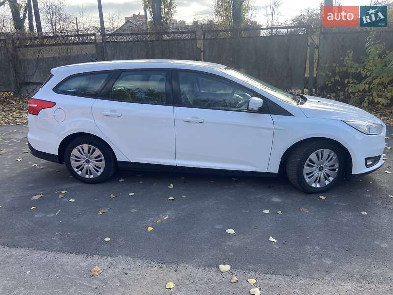 Универсал Ford Focus 2015 в Ирпене