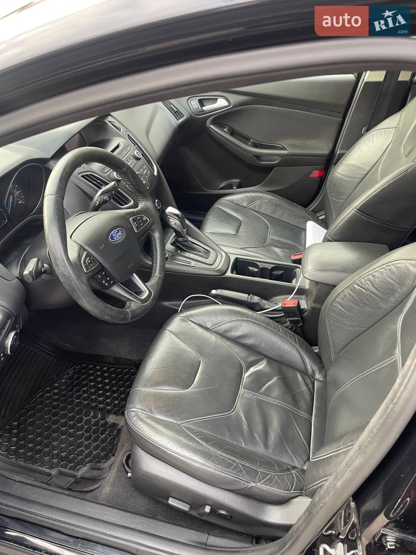 2016 Ford Focus - мініатюра 18