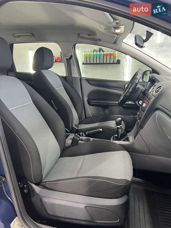 Універсал Ford Focus 2010 в Жидачові