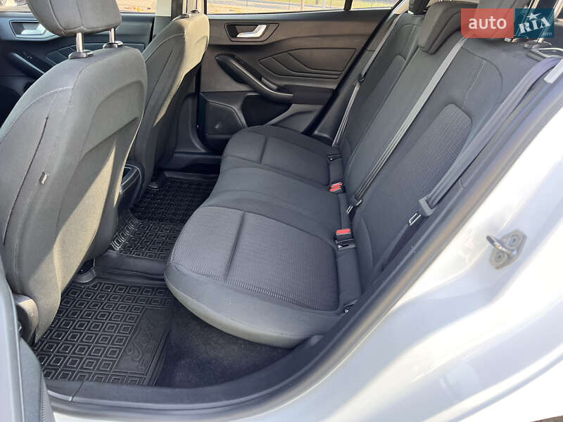 Хэтчбек Ford Focus 2019 в Киеве