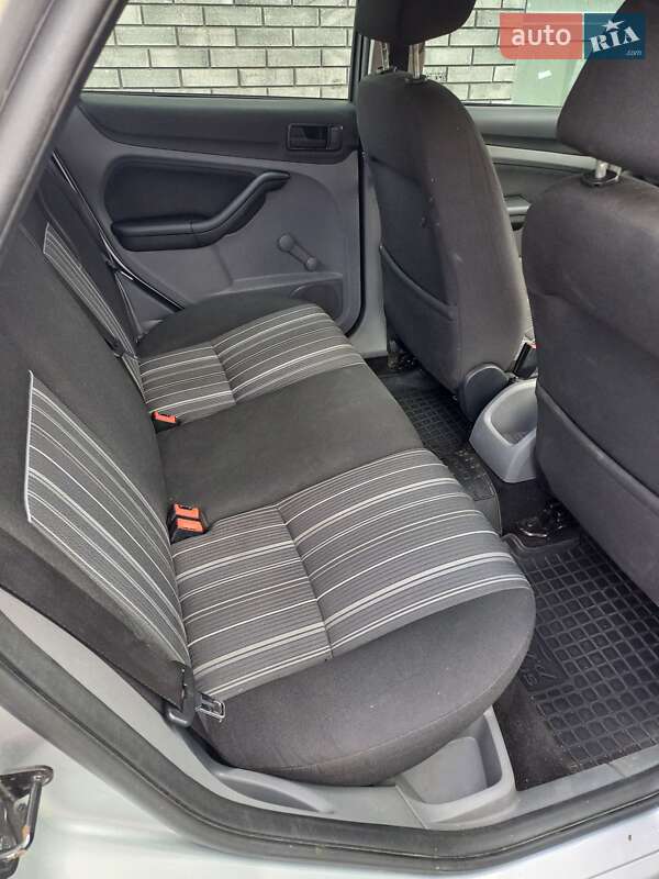 Хэтчбек Ford Focus 2011 в Житомире фото 5 Хэтчбек Ford Focus 2011 в Житомире