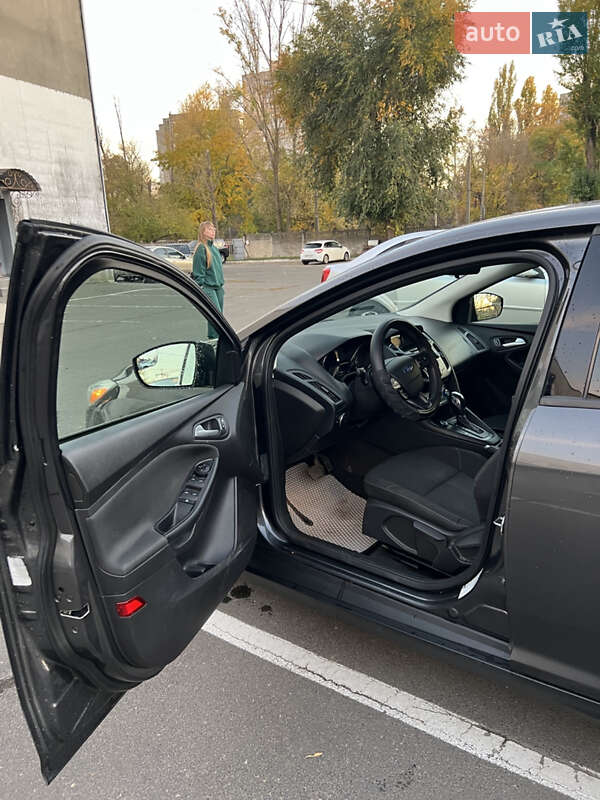 Седан Ford Focus 2014 в Одесі фото 5 Седан Ford Focus 2014 в Одесі