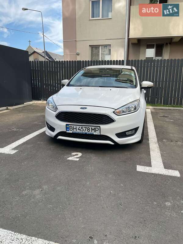 Седан Ford Focus 2015 в Ізмаїлі фото 10 Седан Ford Focus 2015 в Ізмаїлі