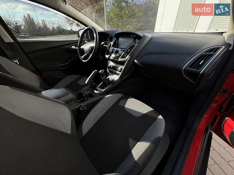 Хэтчбек Ford Focus 2013 в Запорожье