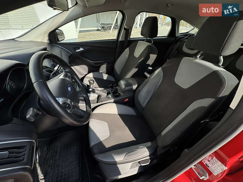 Хэтчбек Ford Focus 2013 в Запорожье