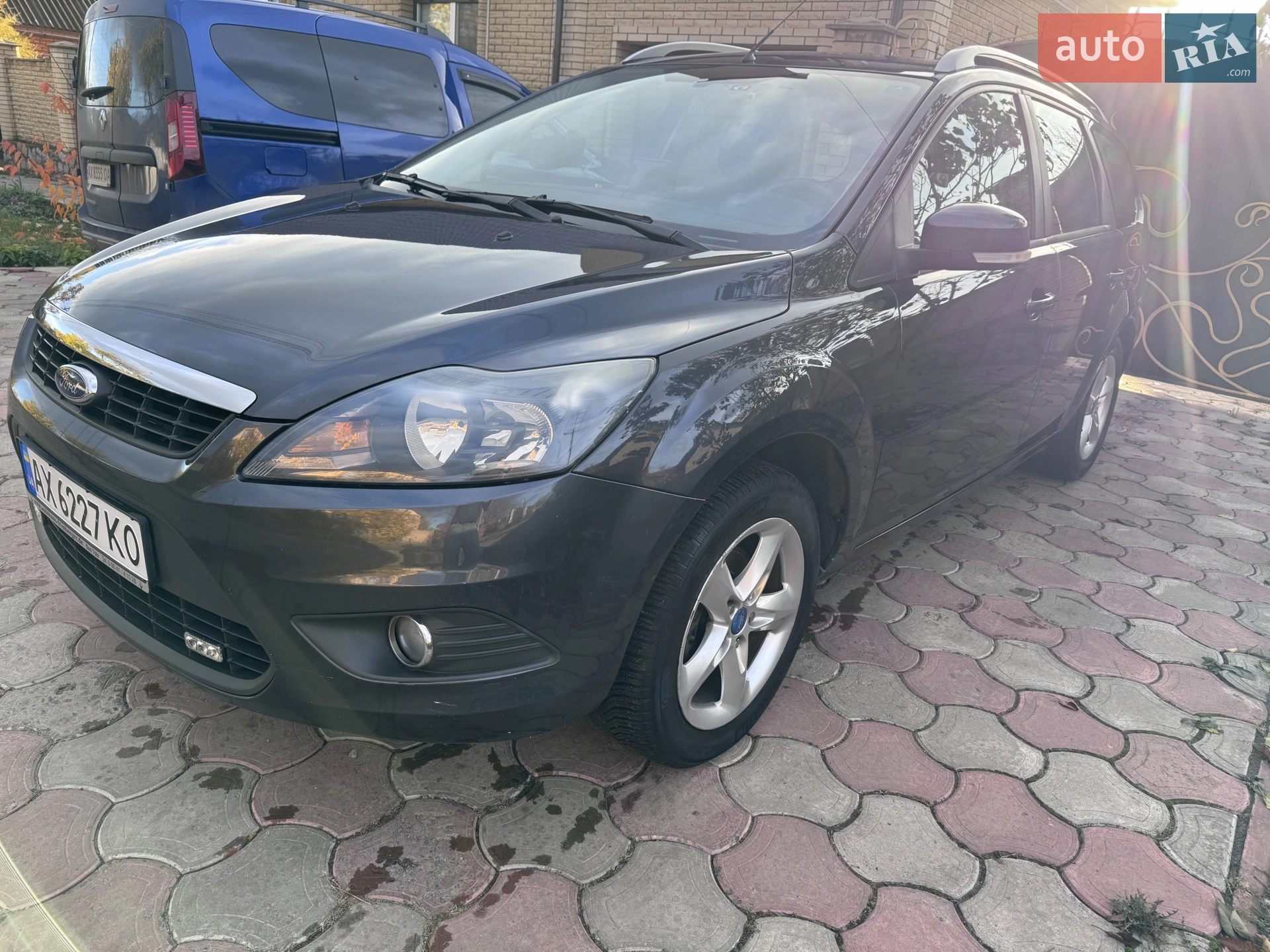 2010 Ford Focus - мініатюра 3