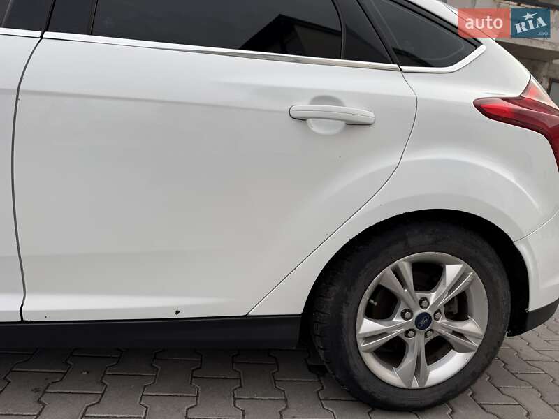 Хэтчбек Ford Focus 2014 в Поляне