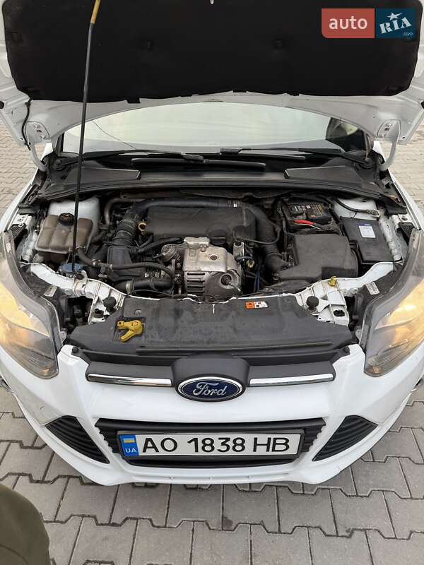 Хэтчбек Ford Focus 2014 в Поляне