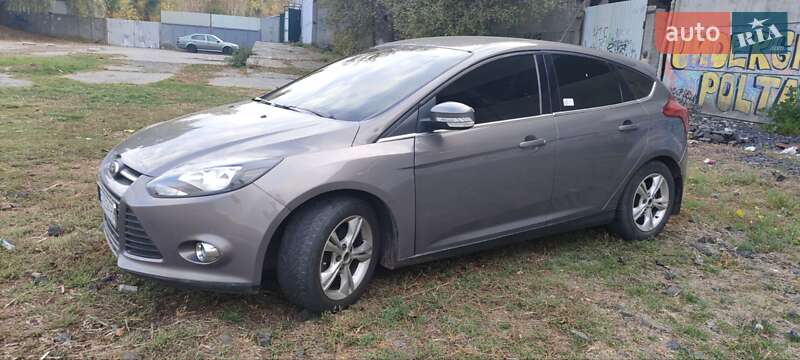 Хетчбек Ford Focus 2012 в Полтаві фото 17 Хетчбек Ford Focus 2012 в Полтаві