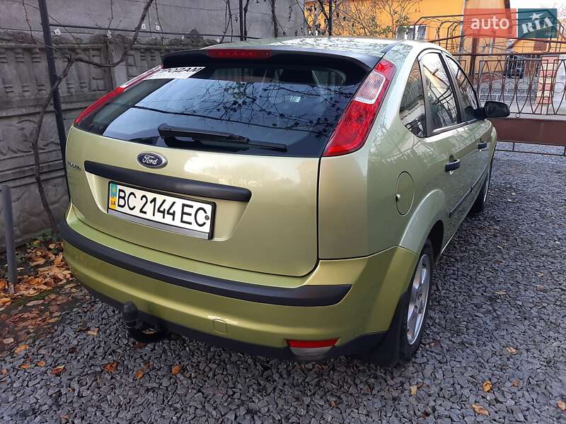 Хетчбек Ford Focus 2006 в Буську