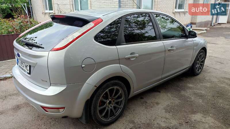 Хетчбек Ford Focus 2010 в Крюківщині фото 12 Хетчбек Ford Focus 2010 в Крюківщині