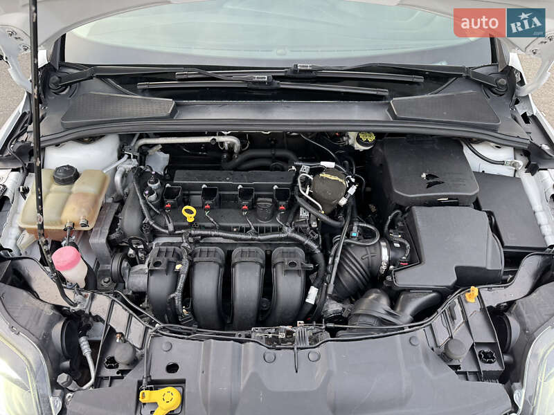 Седан Ford Focus 2014 в Киеве фото 19 Седан Ford Focus 2014 в Киеве