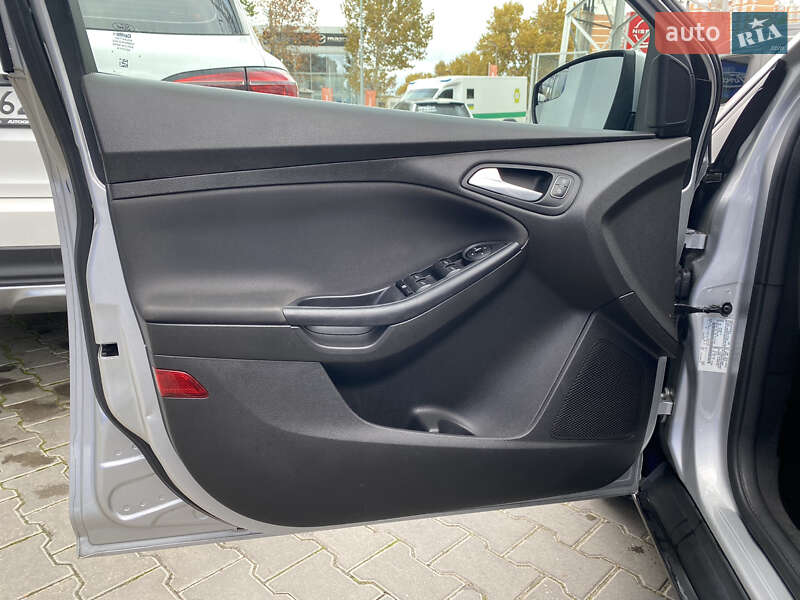 Седан Ford Focus 2016 в Одесі фото 11 Седан Ford Focus 2016 в Одесі