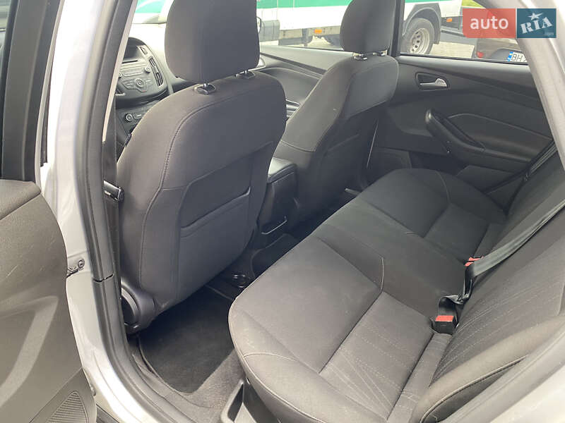 Седан Ford Focus 2016 в Одесі фото 15 Седан Ford Focus 2016 в Одесі