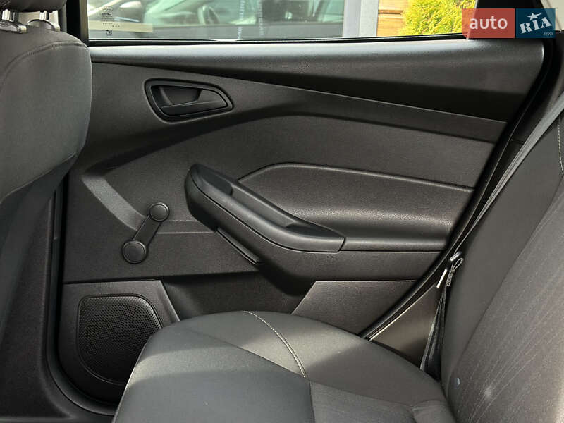 Седан Ford Focus 2016 в Шептицькому фото 47 Седан Ford Focus 2016 в Шептицькому