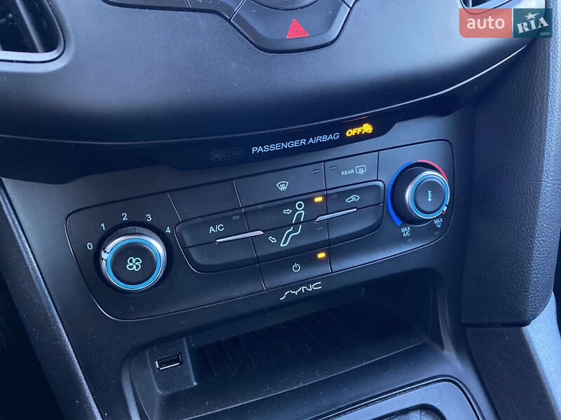 Седан Ford Focus 2015 в Киеве фото 15 Седан Ford Focus 2015 в Киеве