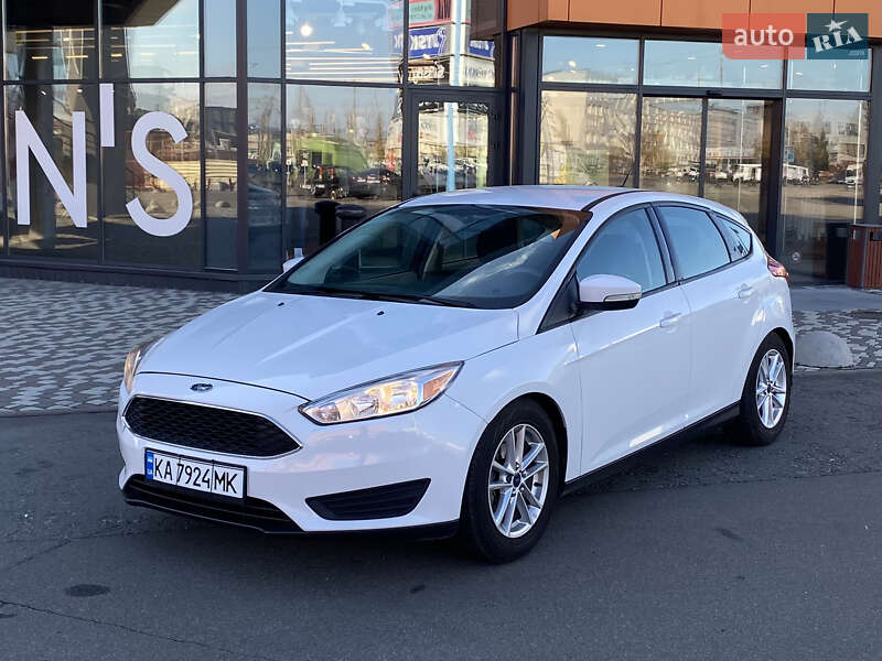 Хэтчбек Ford Focus 2015 в Киеве фото Хэтчбек Ford Focus 2015 в Киеве