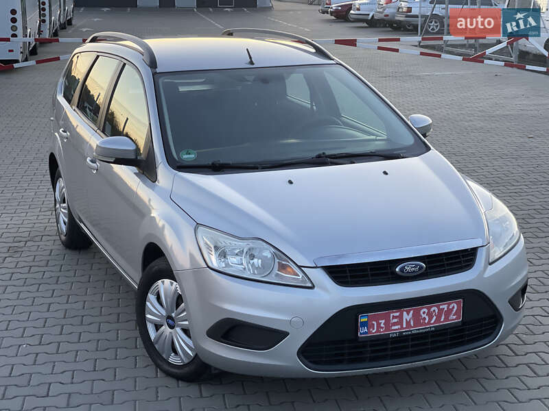 Универсал Ford Focus 2008 в Нововолынске