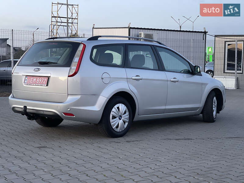 Универсал Ford Focus 2008 в Нововолынске