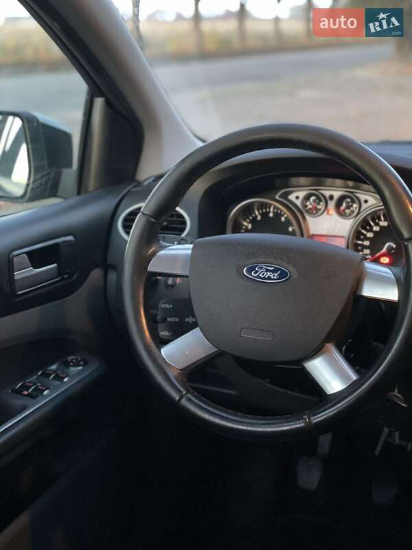 Универсал Ford Focus 2010 в Владимире